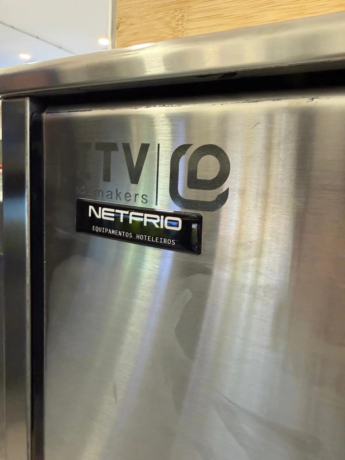 Close-up de uma máquina ITV Ice makers da Netfrio
